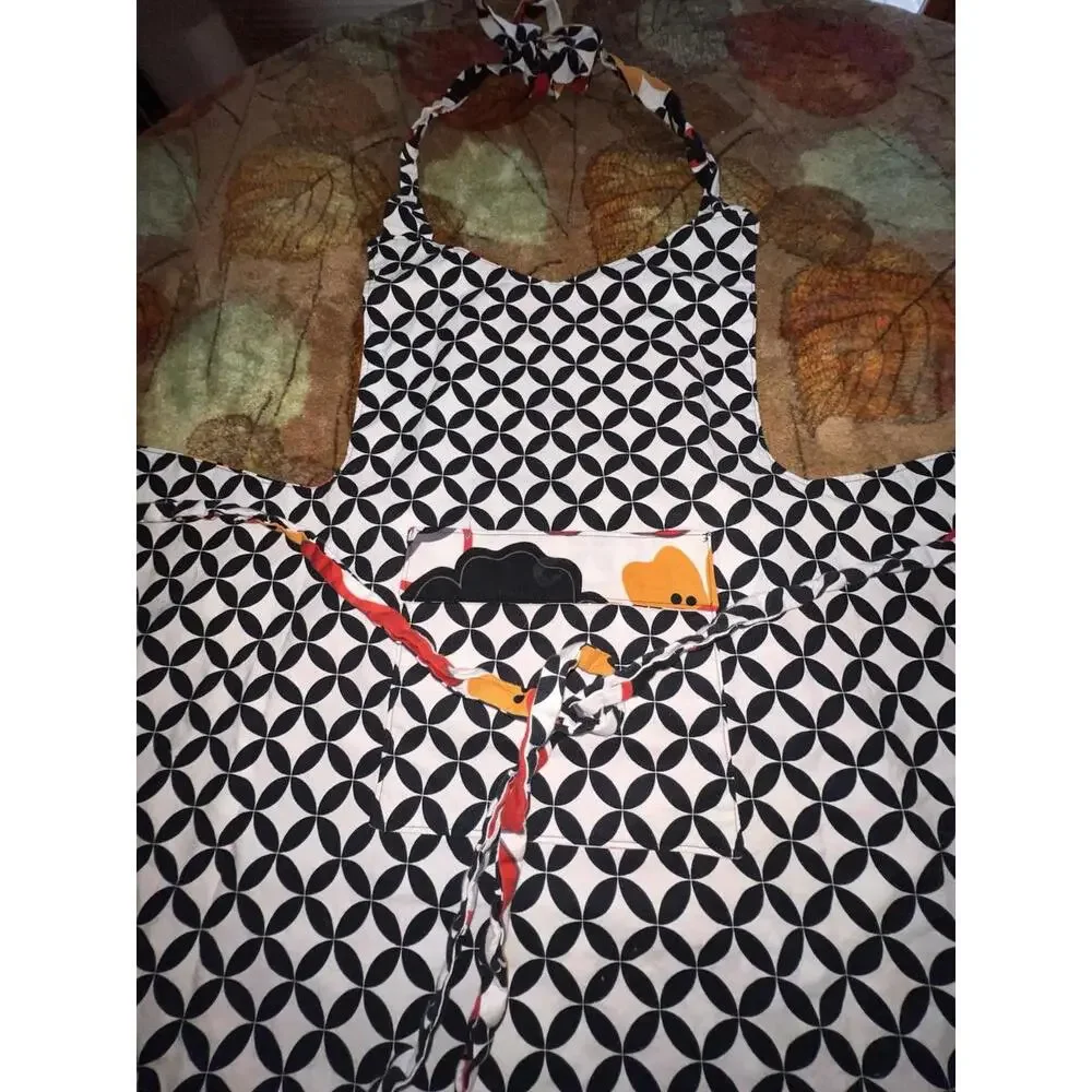 Handmade Retro 60s 70s Floral‎ Reversible Apron Kitchen Hostess Gift